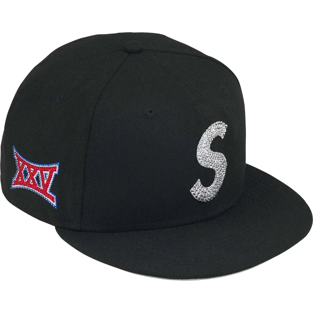 Boné Swarovski x Supreme S Logo New Era Black