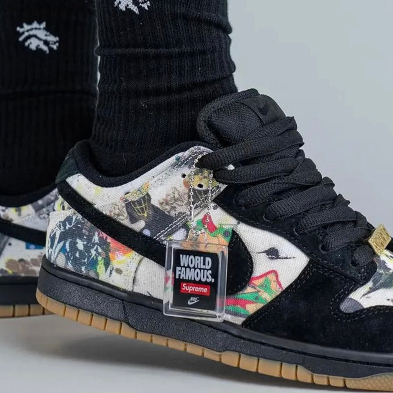 Nike sb dunk store low x supreme