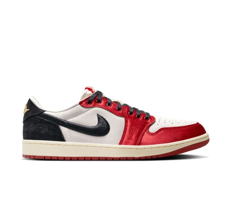 Air Jordan 1 Retro Low OG Trophy Room Away