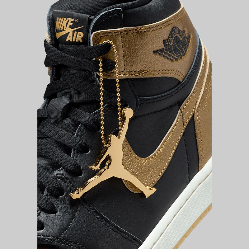 Air Jordan 1 High OG Metallic Gold